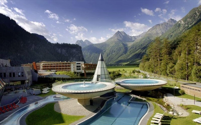 Aqua Dome****S  Hotel & Tirol Therme - Rakousko
