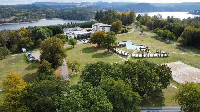 Teambuilding at the Orlík Dam